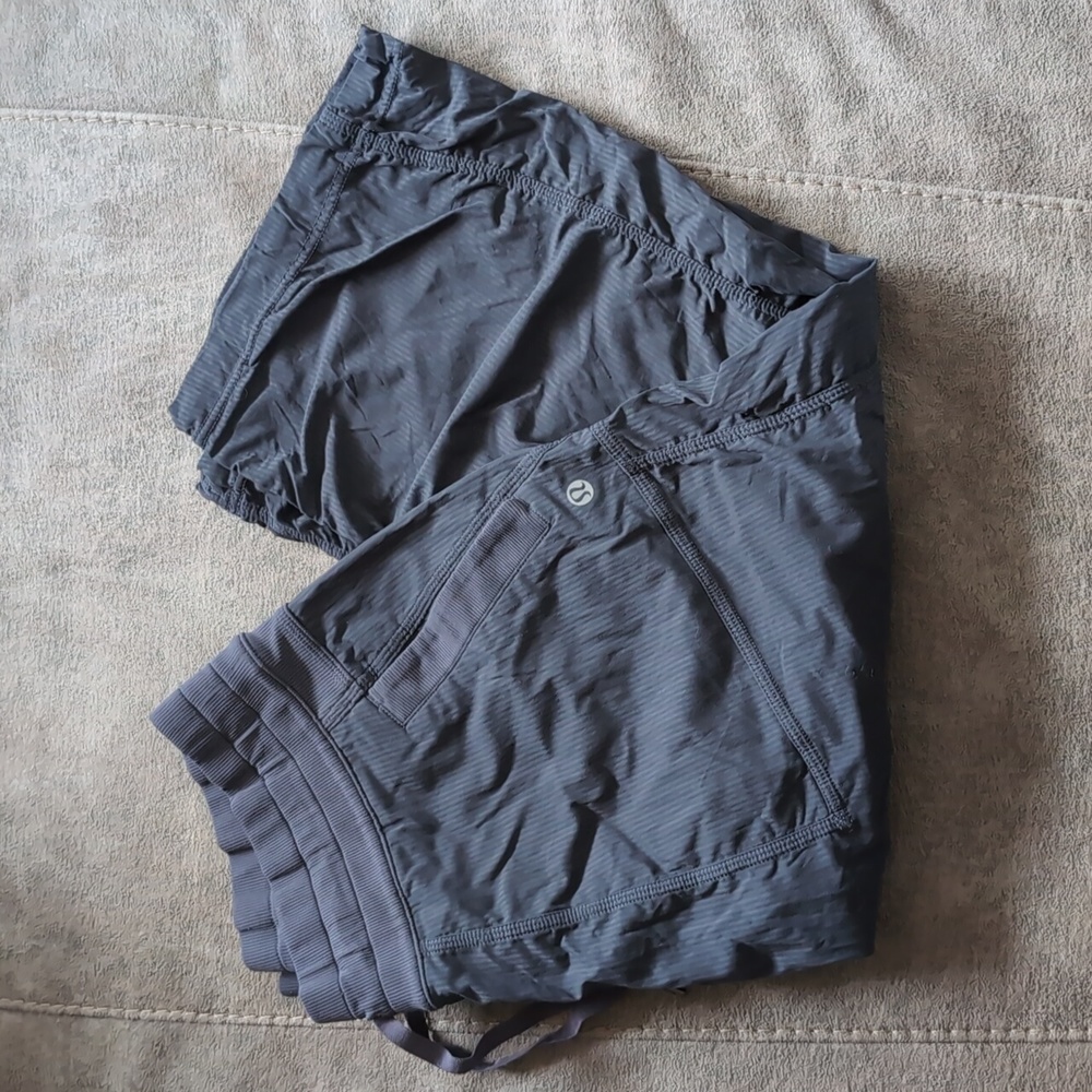 Lululemon Dance Studio Crops